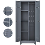 Meuble de rangement métallique avec porte verrouillable et range-balai